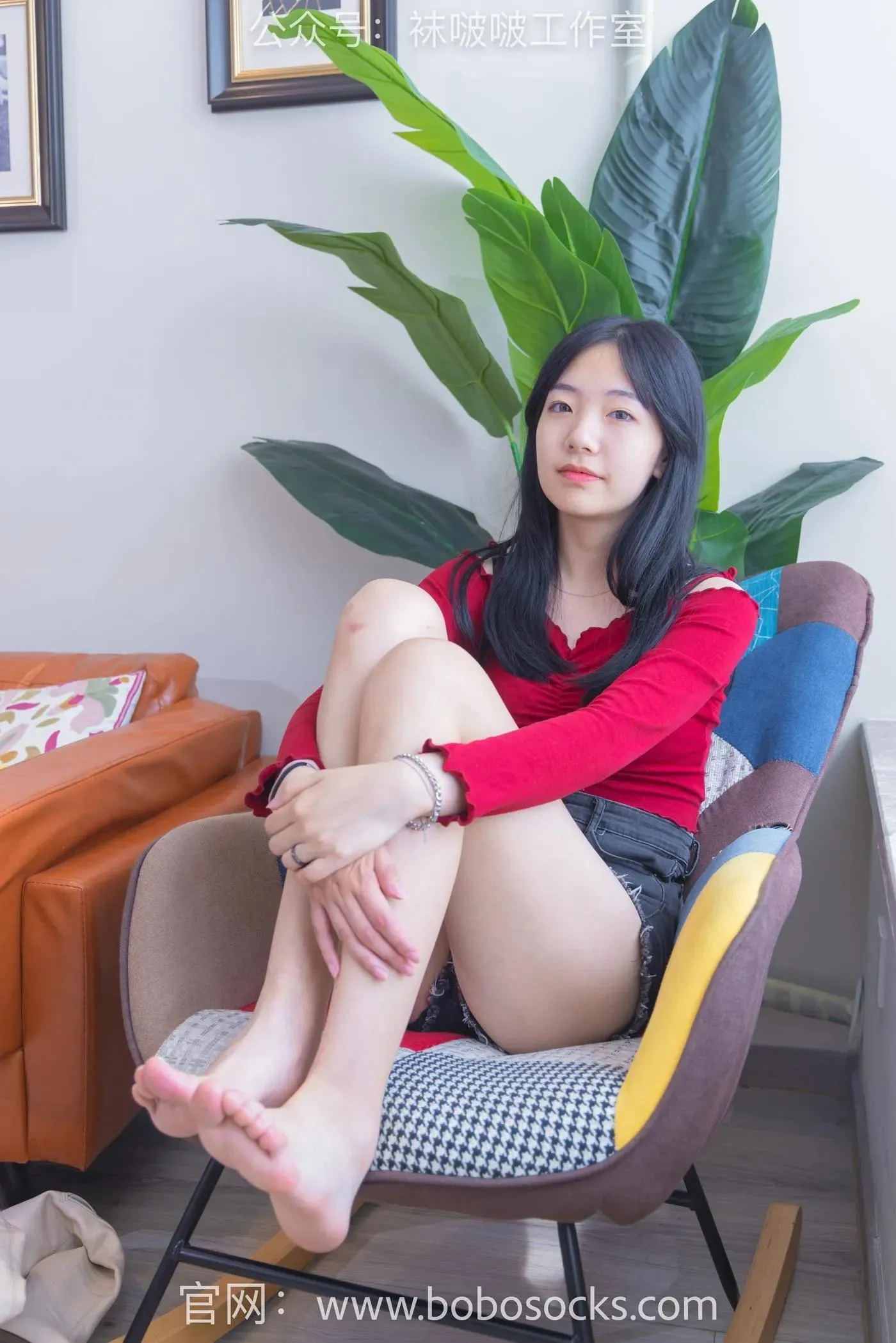 [BoBoSocks袜啵啵]NO.120 小甜豆-高跟长靴、白棉袜、裸足 [170P]插图4